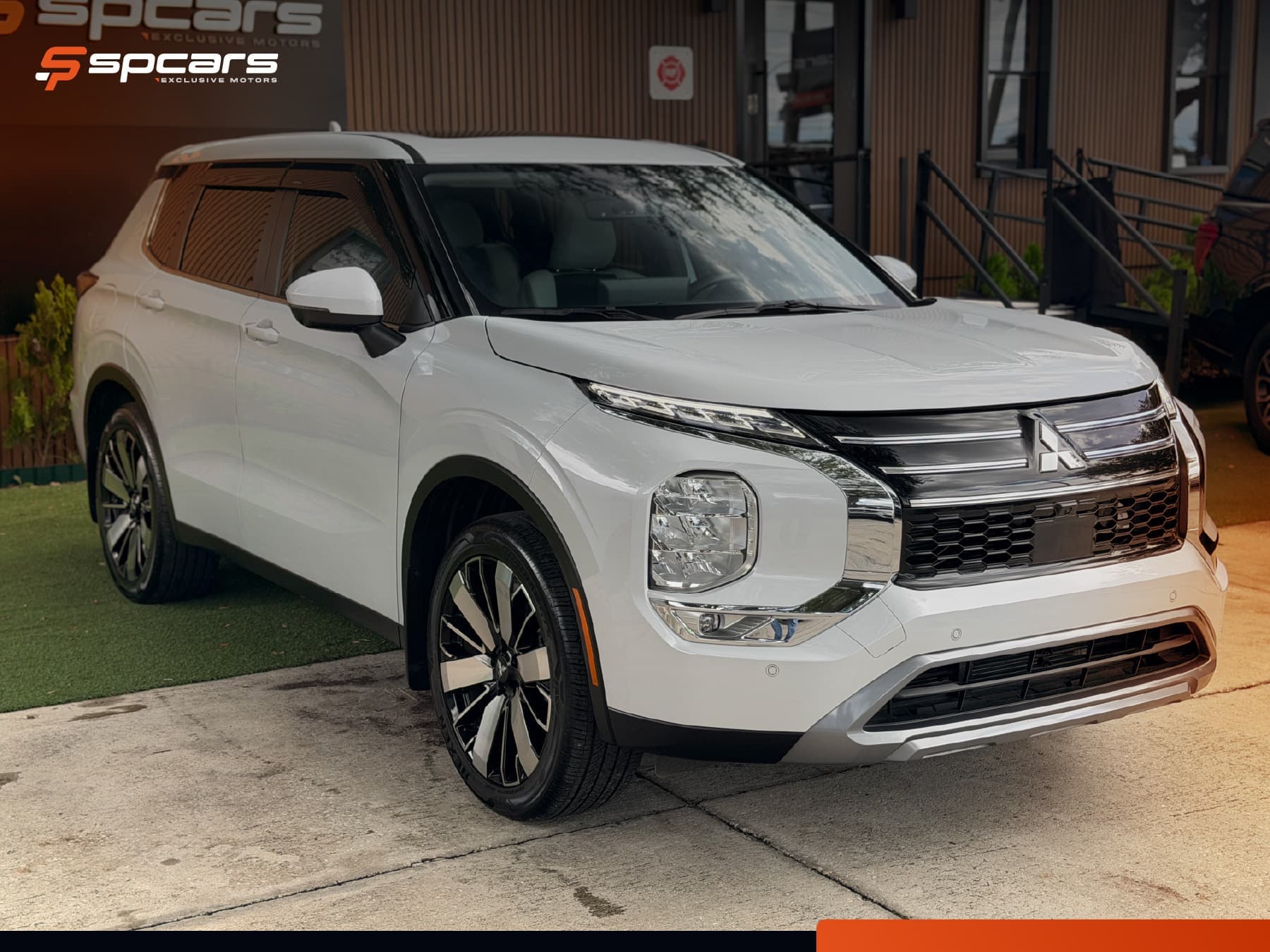 2025 Mitsubishi Outlander SE Sport Utility 4D — Foto 8 de 20