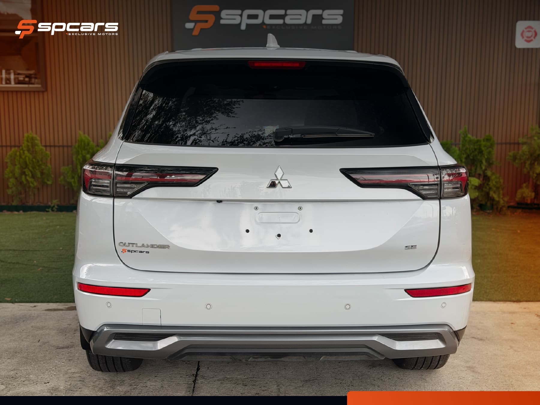 2025 Mitsubishi Outlander SE Sport Utility 4D — Foto 11 de 20