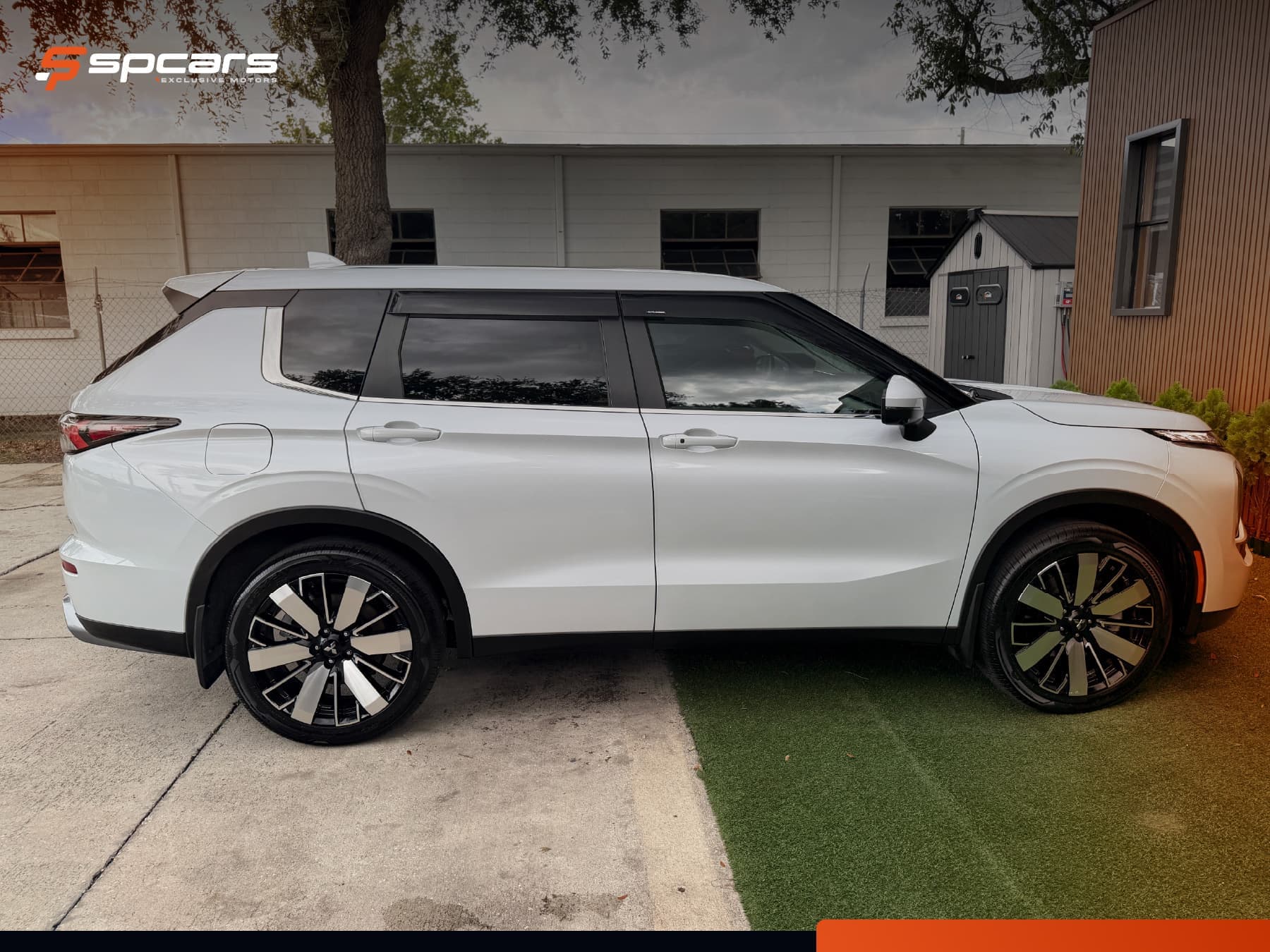 2025 Mitsubishi Outlander SE Sport Utility 4D — Foto 12 de 20
