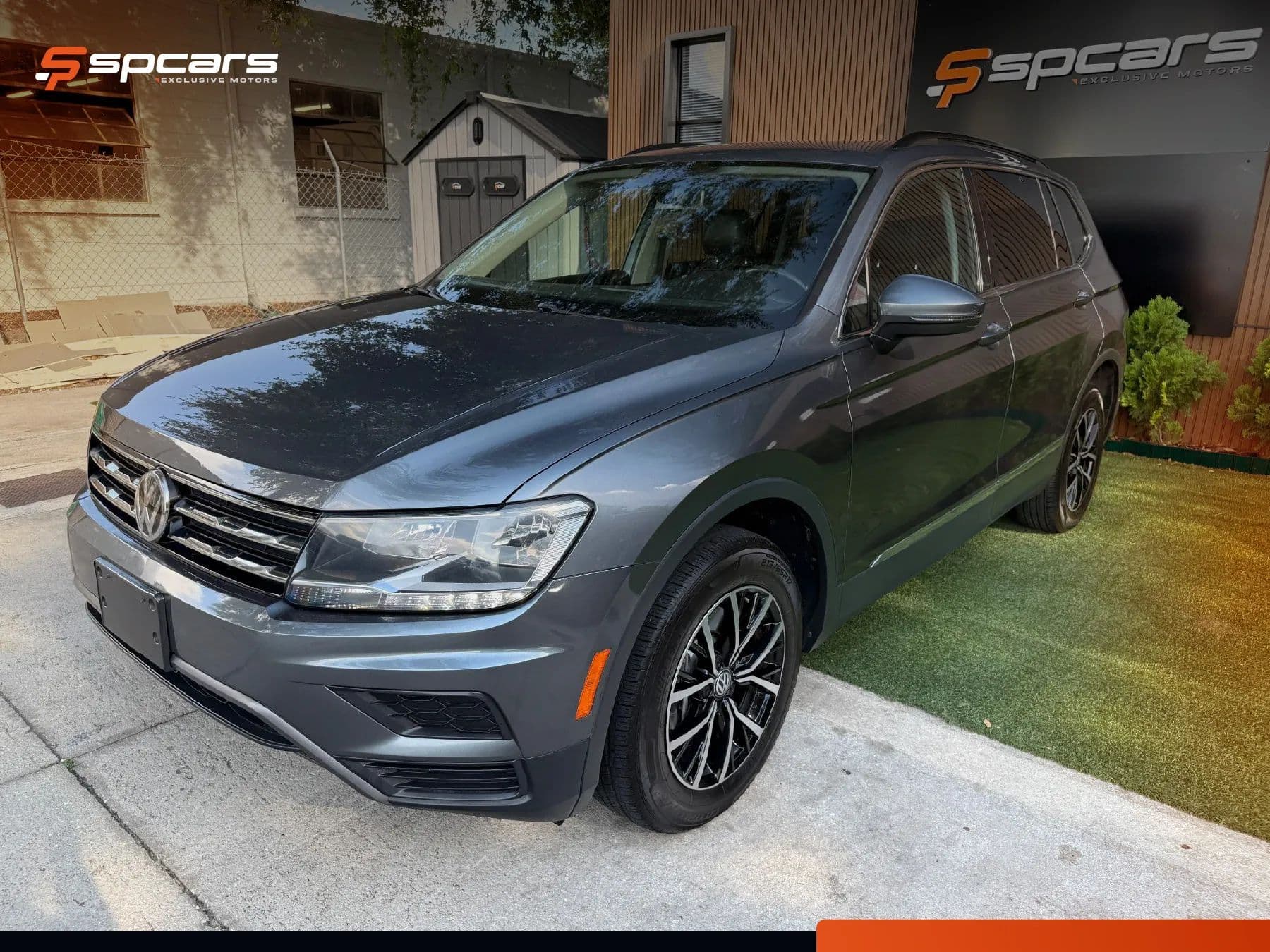 2021 Volkswagen Tiguan SE - Photo 3
