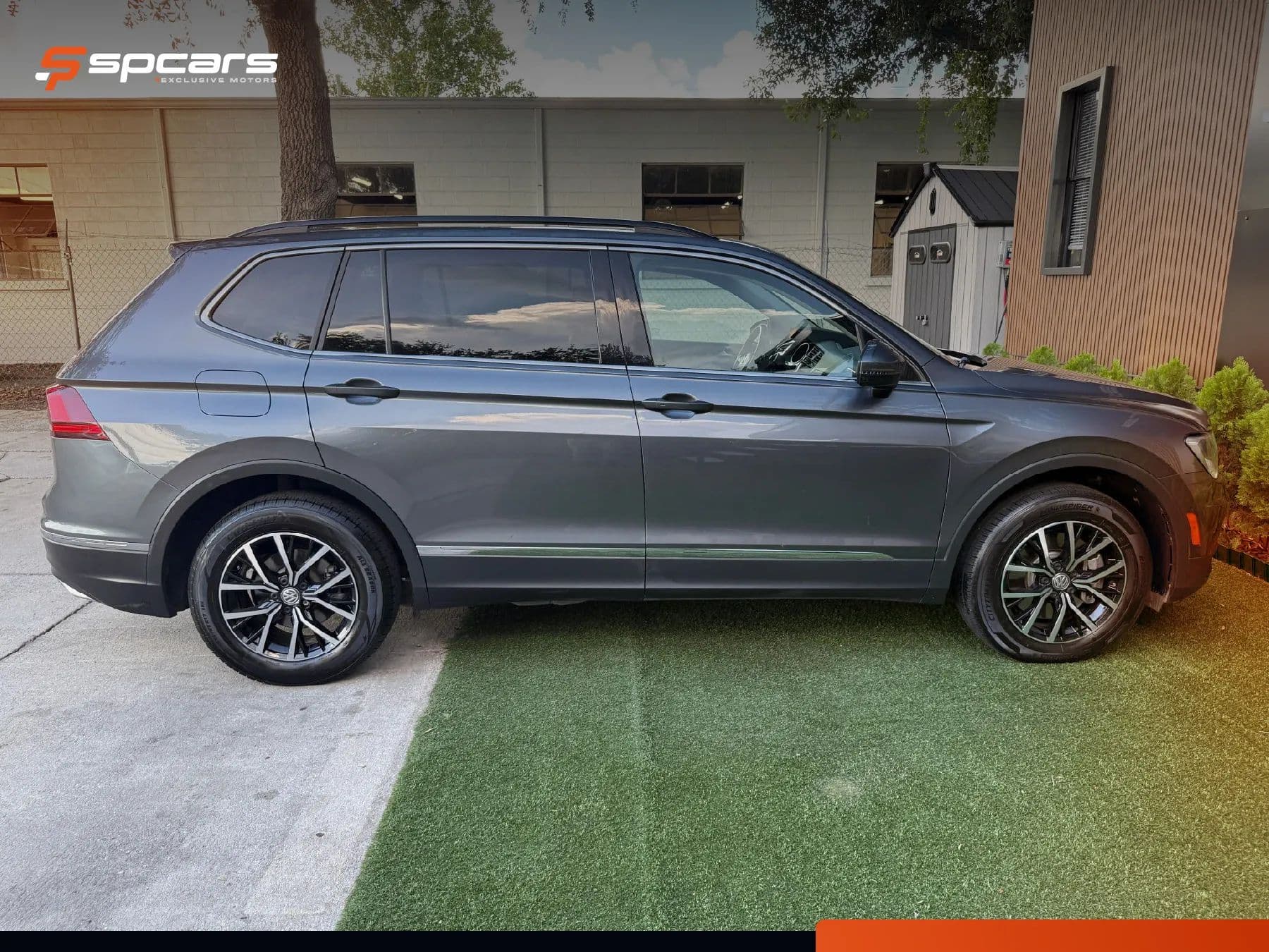 2021 Volkswagen Tiguan SE - Photo 9